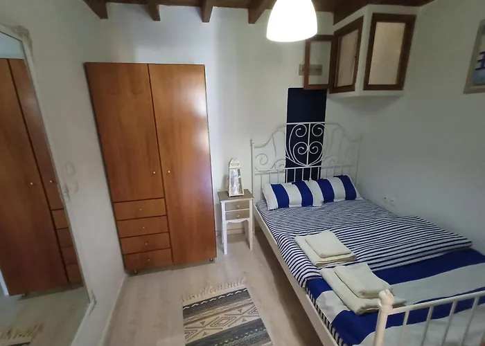 The White House Of Rhodes *