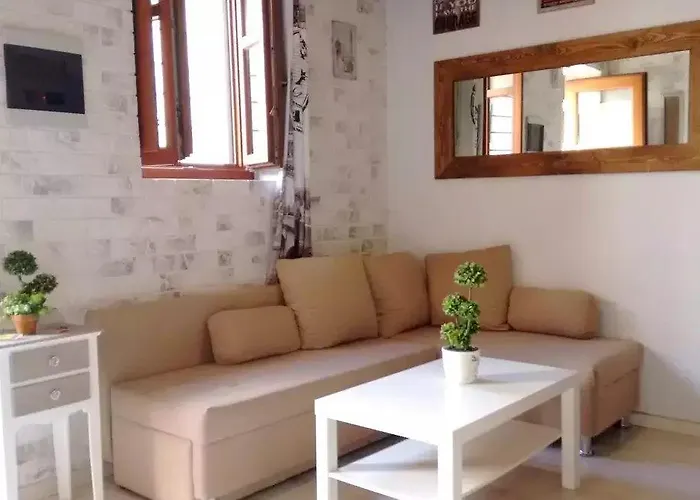 The White House Of Rhodes * Rhodes City