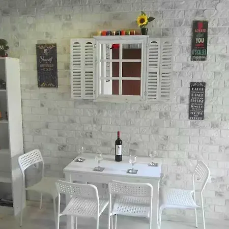 The White House Of Rhodes Appartement *