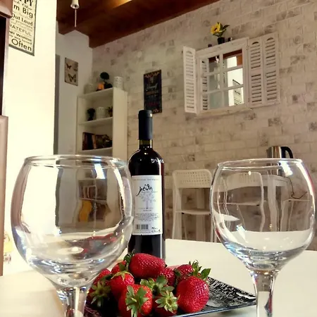 The White House Of Rhodes Apartamento *